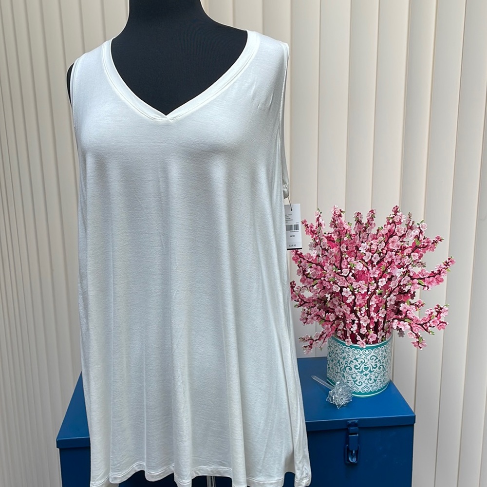 NWT Lane Bryant white swing tank top, size 18-20